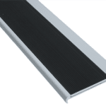 Aluminium stair nosing with corrugated aluminium